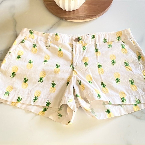 Old Navy🍍 pineapple shorts - Picture 3 of 4